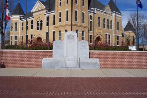 Benton, AR: Veterans Memorial at Benton Courthouse