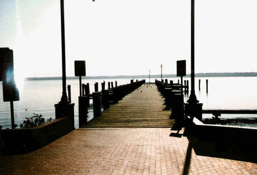 Palatka, FL : Palatka City Dock, St. Johns River, river front, Palatka FL
