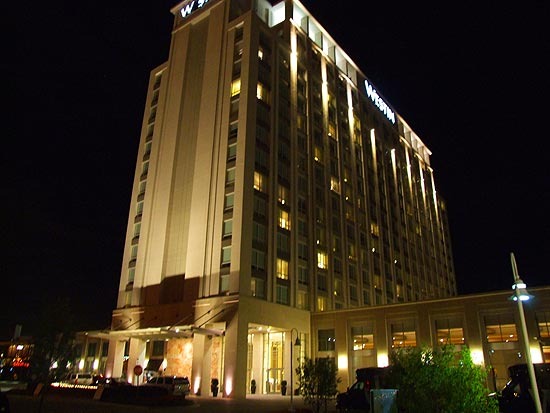 Wheeling, IL: Westin At Night