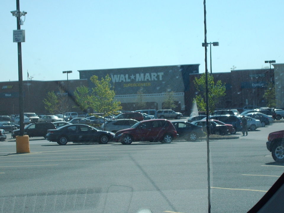 Burlington, NC: 1 of 2 Walmarts of Burlington. Graham-Hopedale RD