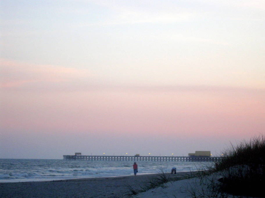 North Myrtle Beach, SC: North Myrtle Beach pier shot at sunset