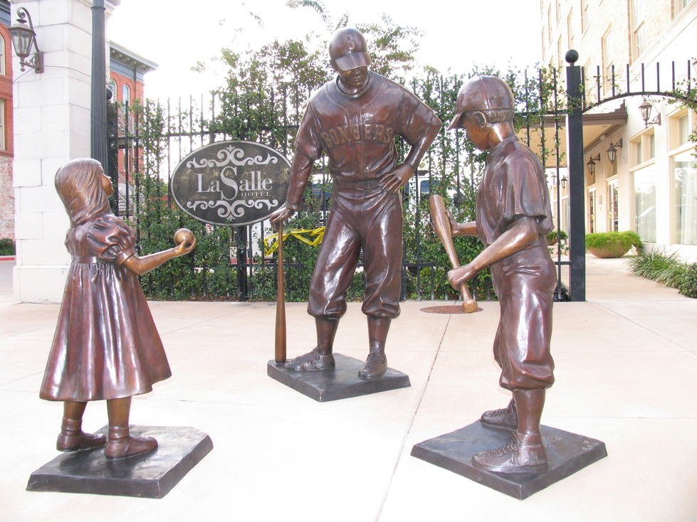 Bryan, TX: Bombers Baseball Statue
