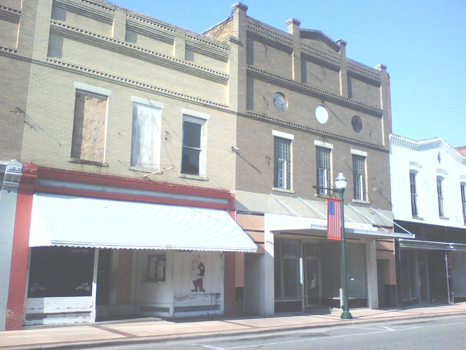 Fremont, NC : Available Fremont Historic Buildings circa 1900-contact