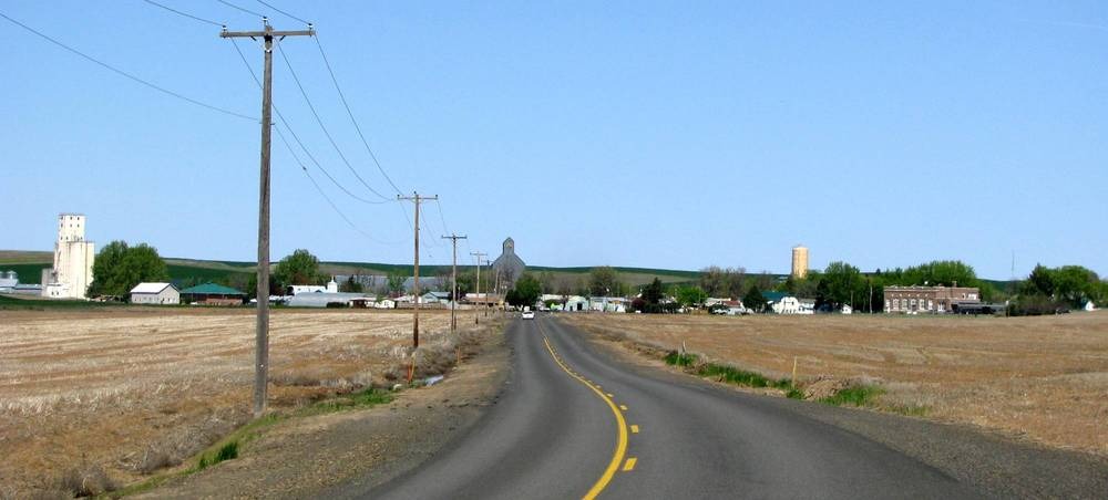 Helix, OR: Entering Helix in May 2009