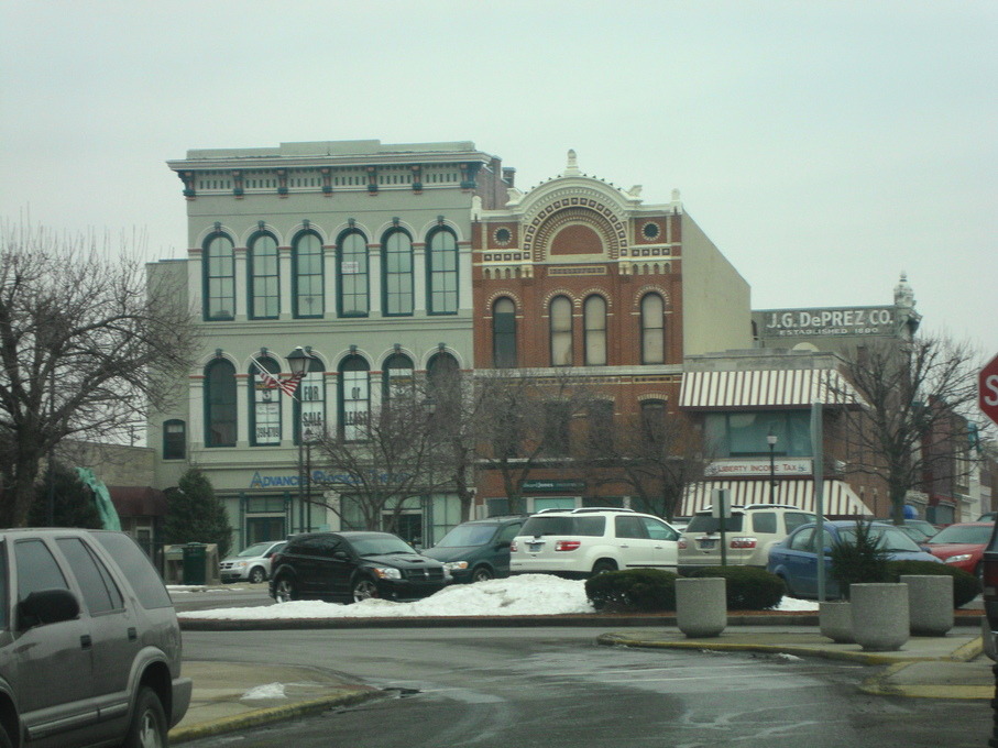 Shelbyville, IN: Shelbyville, in