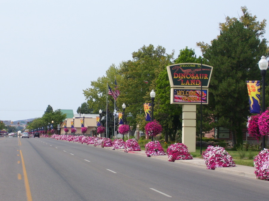 Vernal UT : Vernal Utah the best looking main street in America photo