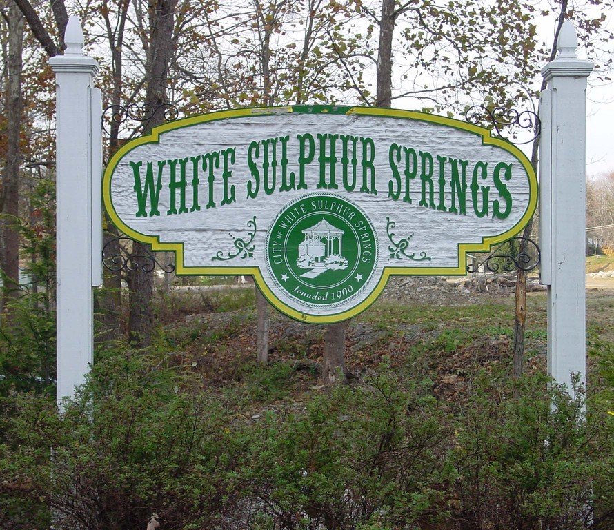 White Sulphur Springs, WV: Welcome Sign