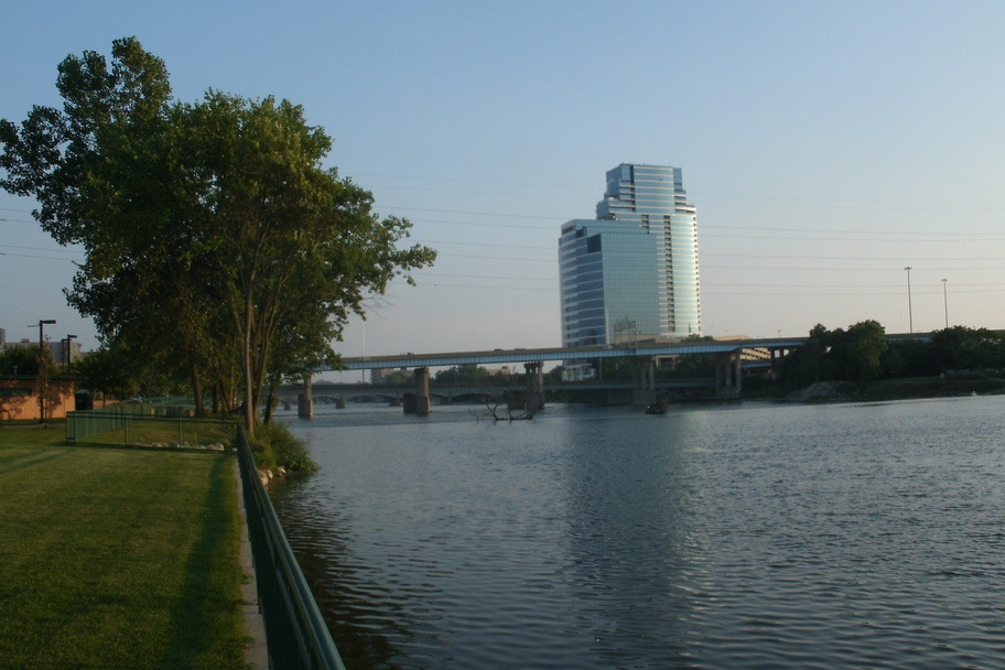 Grand Rapids, MI: bridgewater place downtown