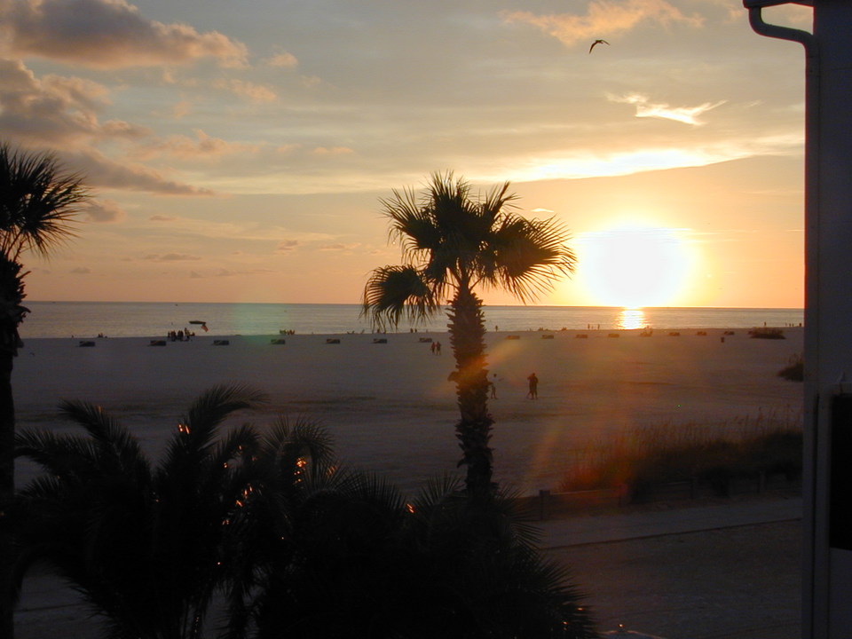 Treasure Island, FL: Sunset from my brother's house on Gulf Boulevard