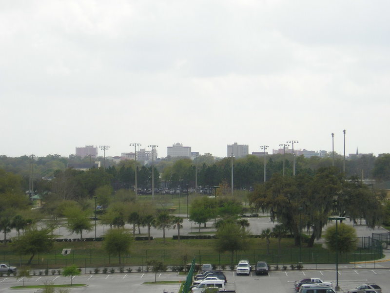 Lakeland, FL : View of Downtown Lakeland looking south from the LRMC