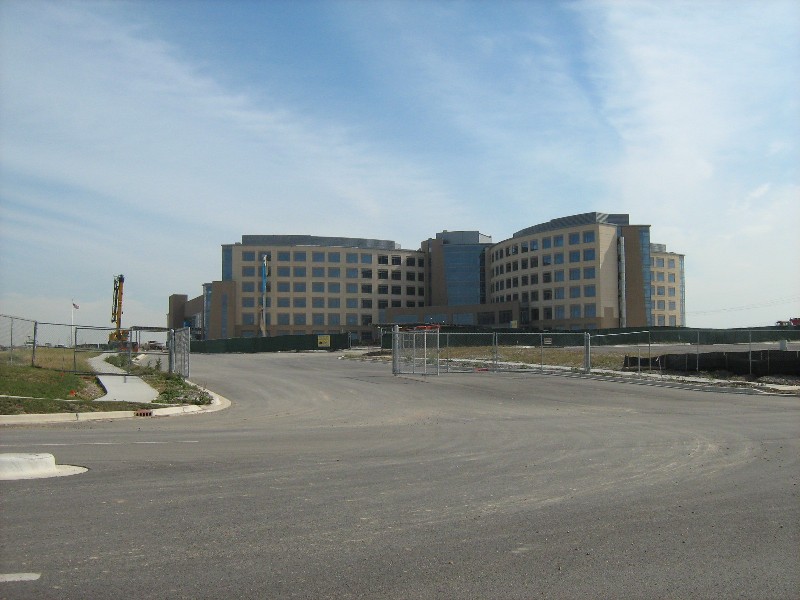 New Lenox, IL: Silver Cross Hospital opening in 2011