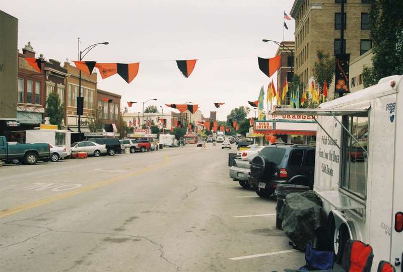 Independence, KS: Downtown during Neewolah