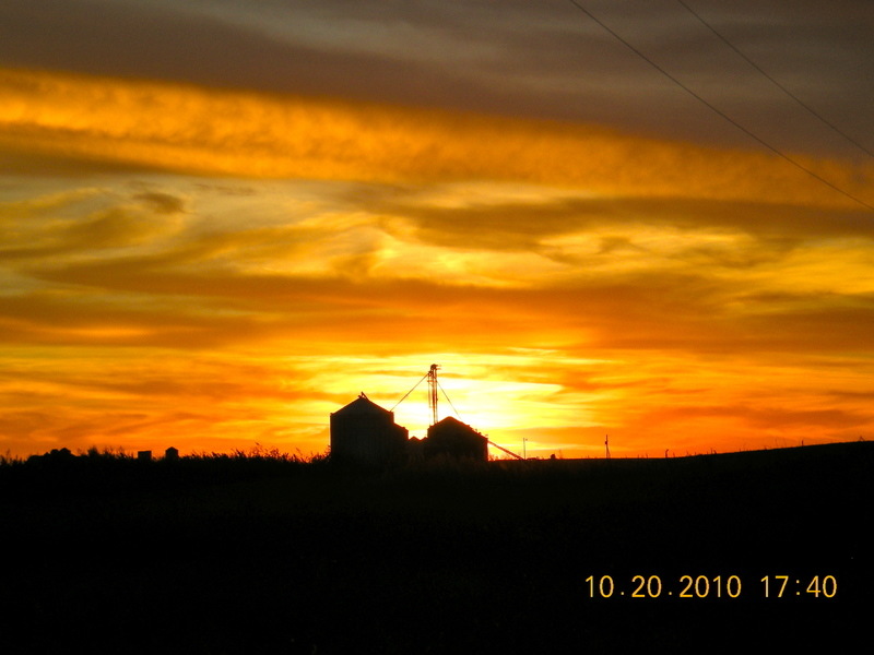 Oakes, ND: Sunset Nine miles Southwest of Oakes North Dakota 2010