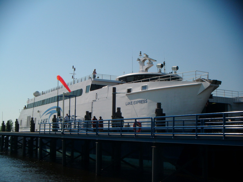 Muskegon, MI: Lake Express car ferry heading to Milwaukee from Muskegon
