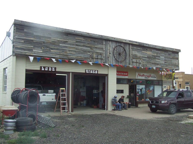 Medicine Bow, WY: Our tire shop in this great little town.
