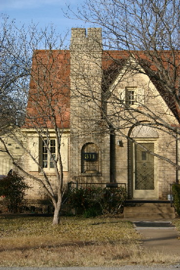 Lancaster, TX: Historic Home Near Town Square