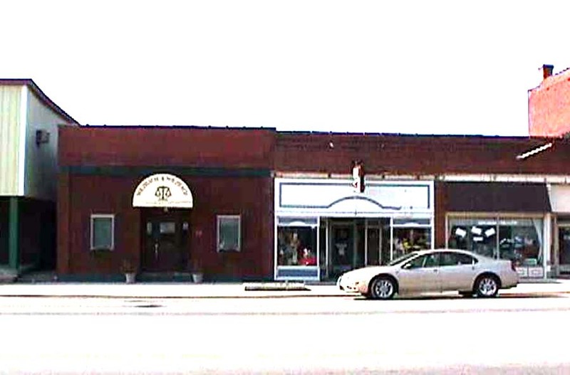 Salem, IL: Wilzbach Law office on East Main