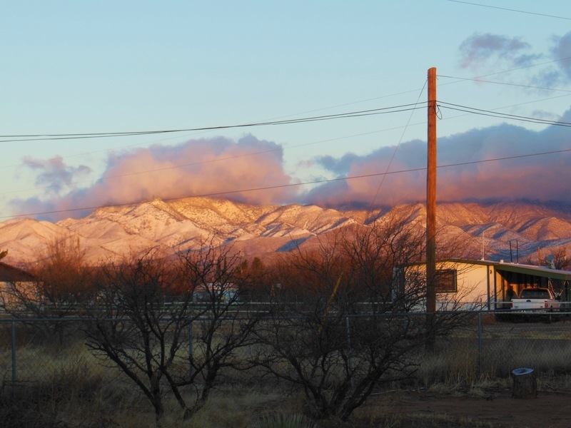 Whetstone, AZ: Snowy mountains