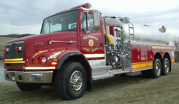 Richmond, MO: Richmond Fire Department truck