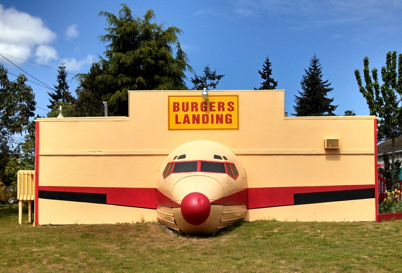 Port Hadlock-Irondale, WA: Airplane burger building