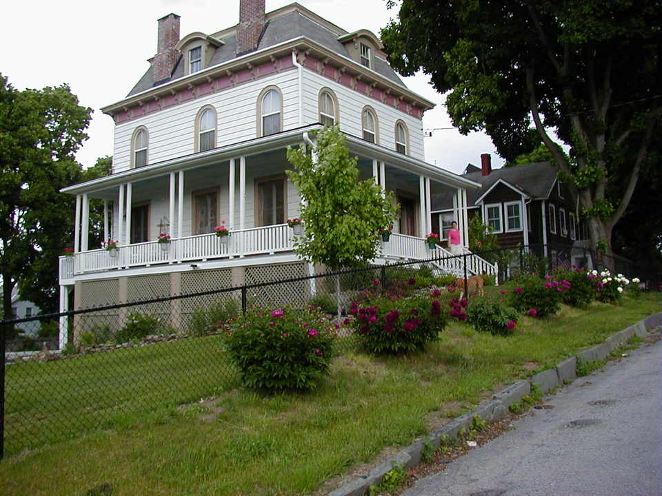 Beacon, NY: Wonderful homes, historic and comtemporary, in Beacon