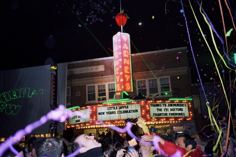 Manhattan, KS : New Year's Eve Celebration in Aggieville Shopping