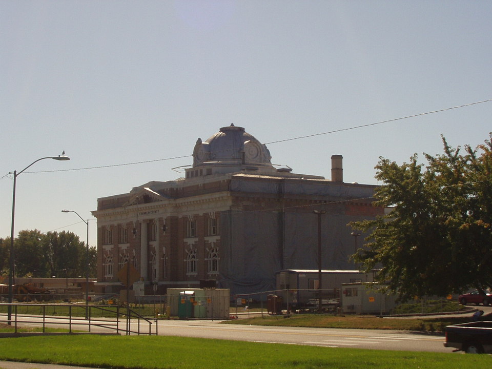 Pasco, WA: Franklin County Courthouse - Pasco 9/04