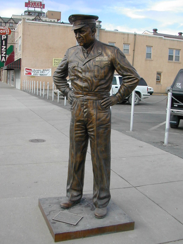 Rapid City, SD: City of Presidents, Rapid City SD, Dwight D. Eisenhower Bronze Statue