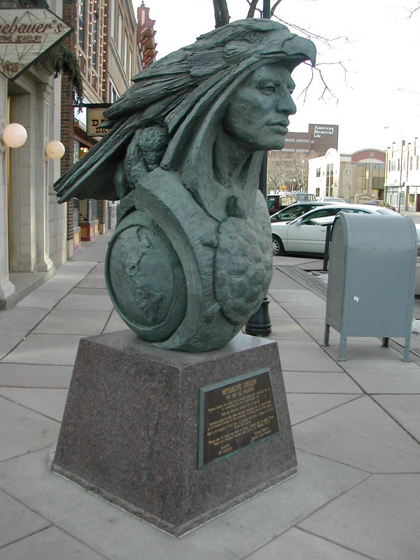 Rapid City, SD: Rapid City SD, Mitakuye Oyasin, Bronze Statue