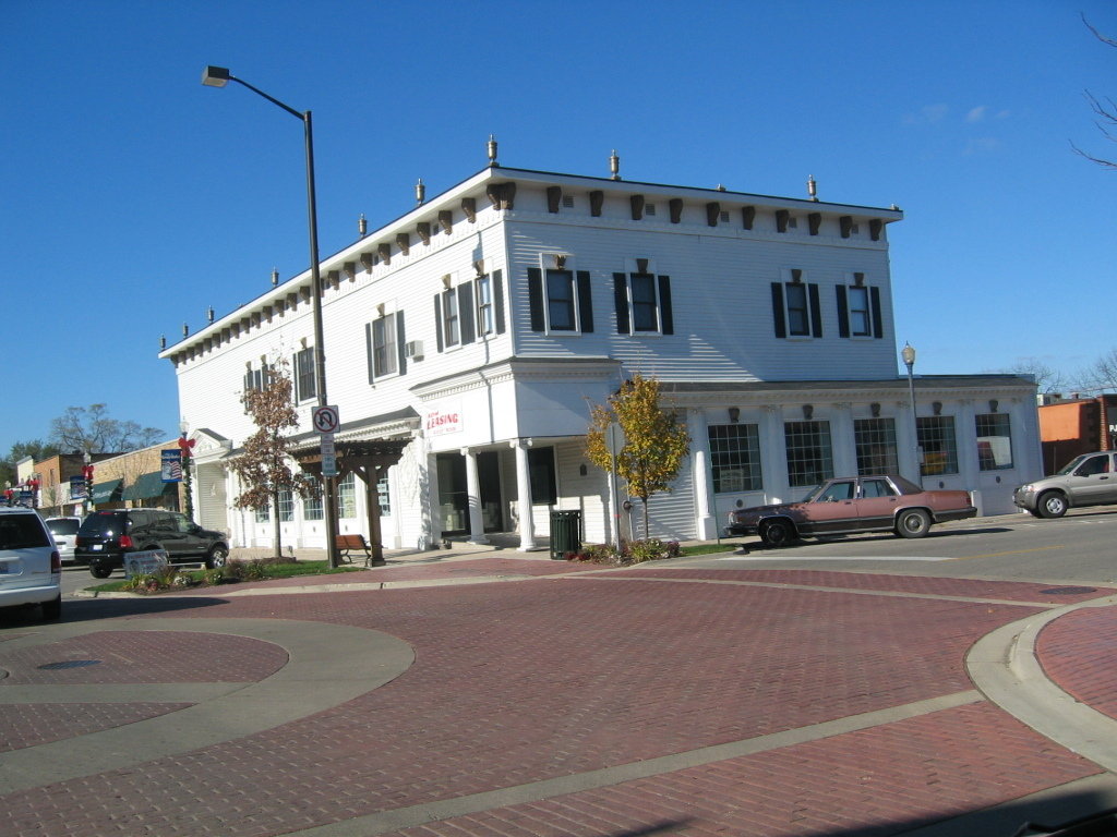 Grayslake, IL: Center Street - Downtown Grayslake, North side of the street looking west