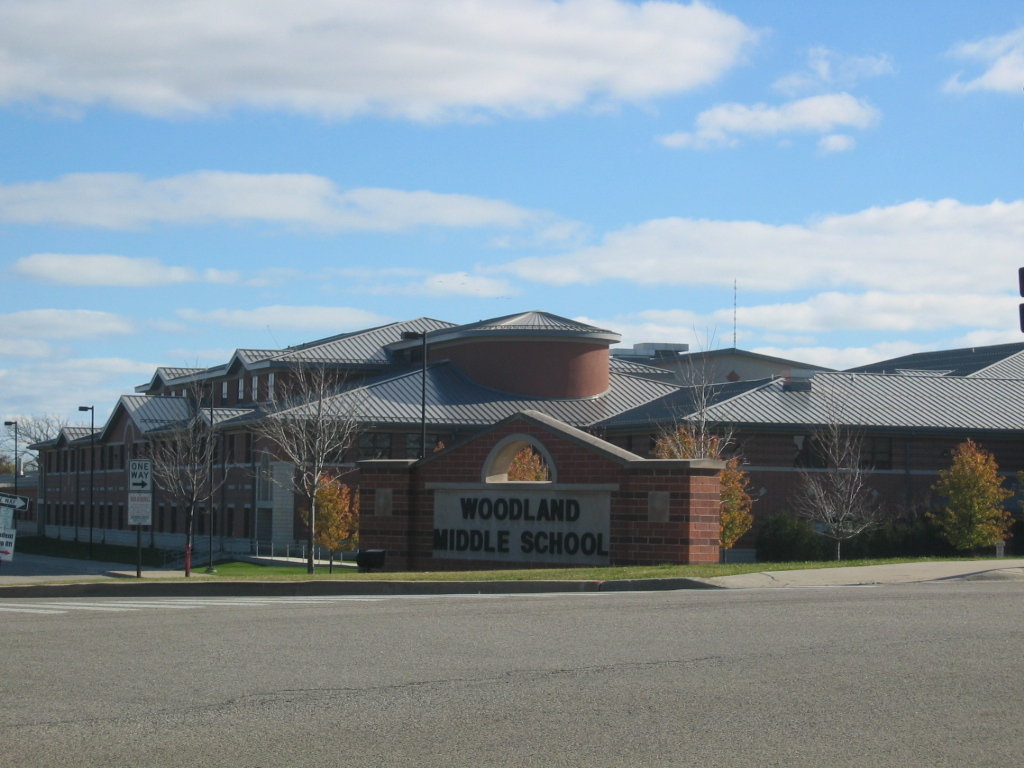 Gurnee, IL: The brand new Woodland Middle School