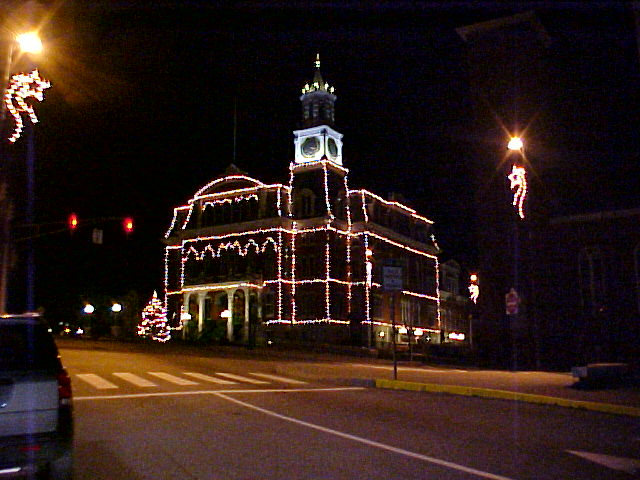 Norwich, CT : Norwich City Hall 12-5-04