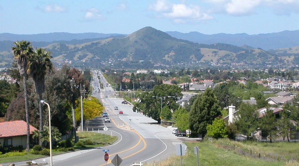 Morgan Hill, CA: Looking at El Toro from East Dunne Ave.