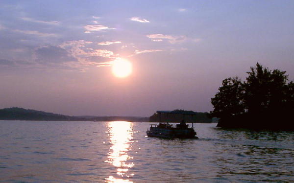 Cambridge, OH: Sunset at Seneca Lake