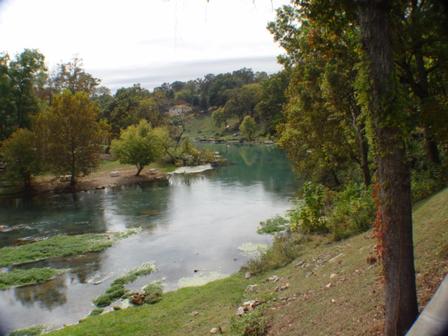 Mammoth Spring, AR : Mammoth Spring AR  close to the dam.