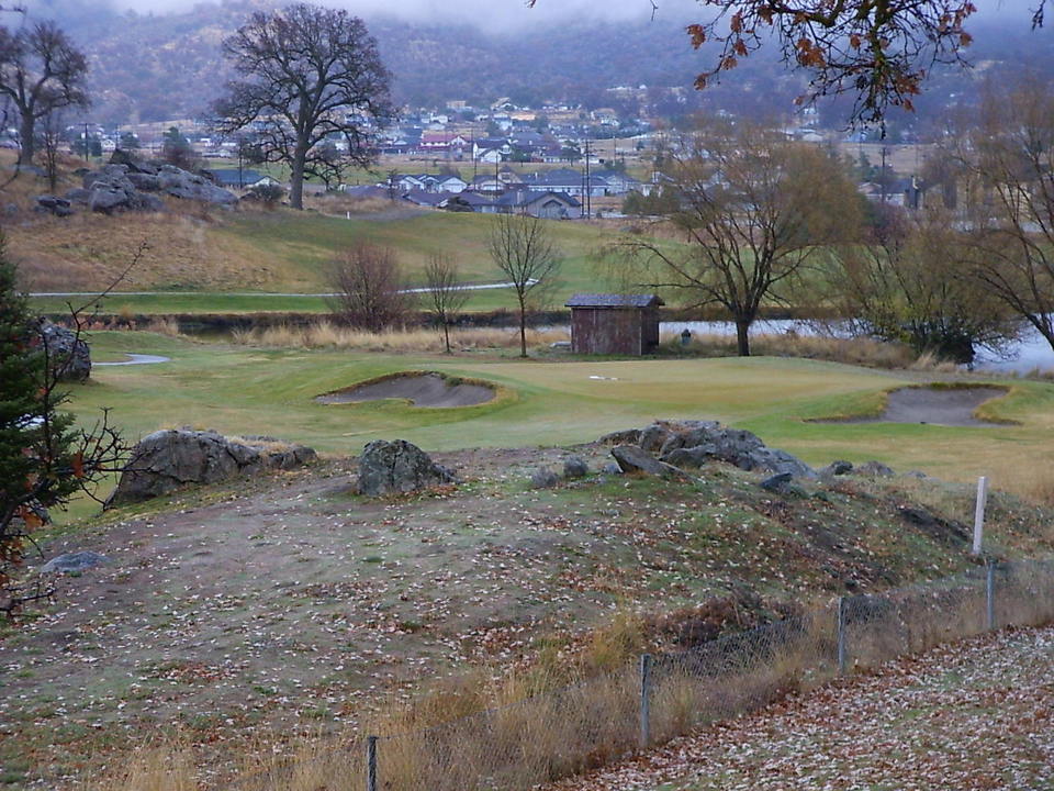 Stallion Springs, CA The green of the 2 hole of Horse Thief Country