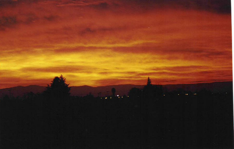 Modesto, CA: This sunset was shot from Mc Henry Ave looking West
