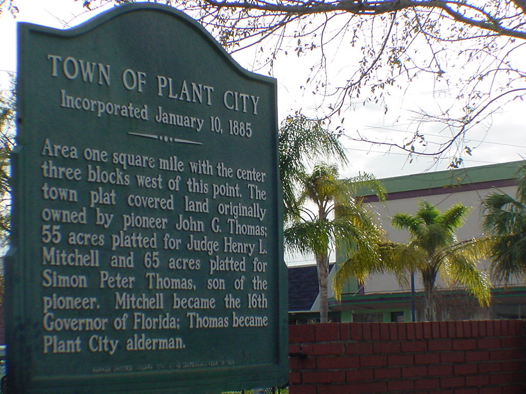 Plant City, FL: Sign outside Plant City's railroad station telling a brief hisory