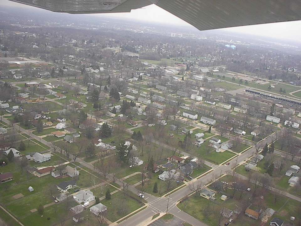 Battle Creek, MI: Arial photo coming into Duncan Aviation at Kellogg Airfield in Battle Creek, MI.