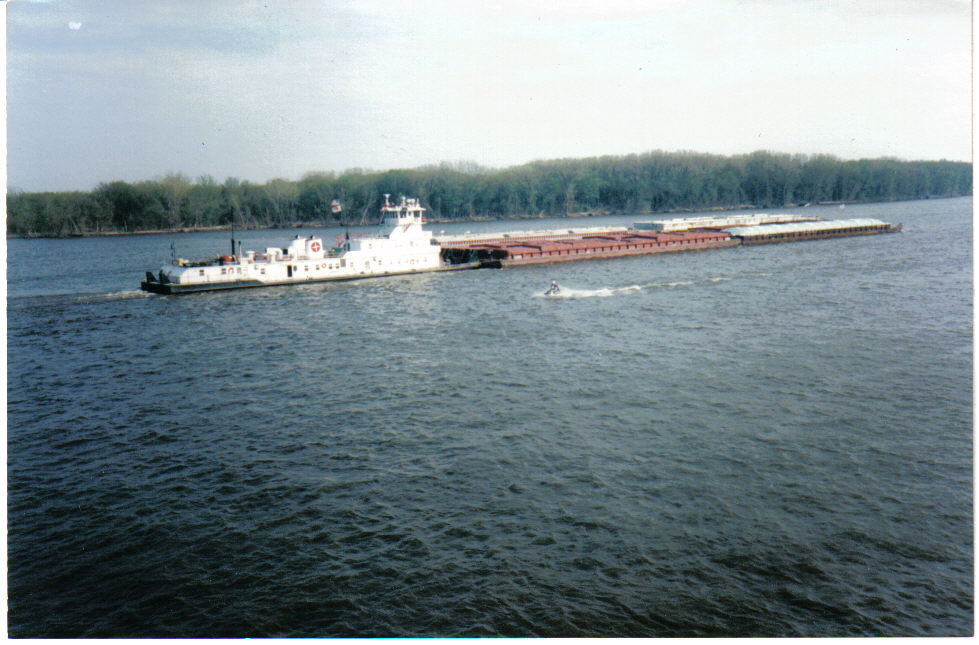 Davenport, IA : Boat & Long raft Davenport