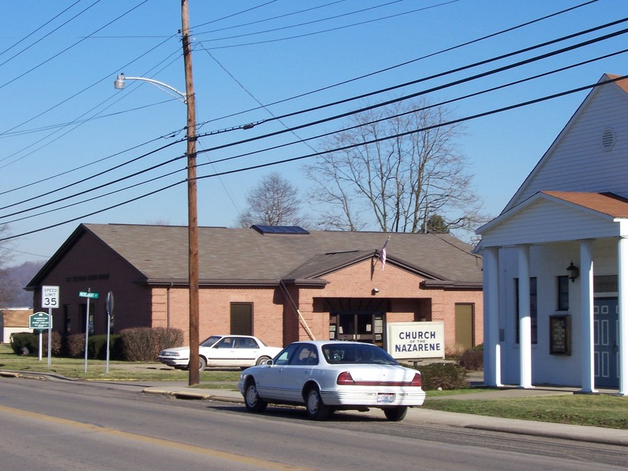 Matamoras, OH : New Matamoras Library and the Church of the Nazarene
