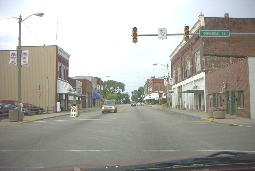 Dunkirk, IN : Only stop light