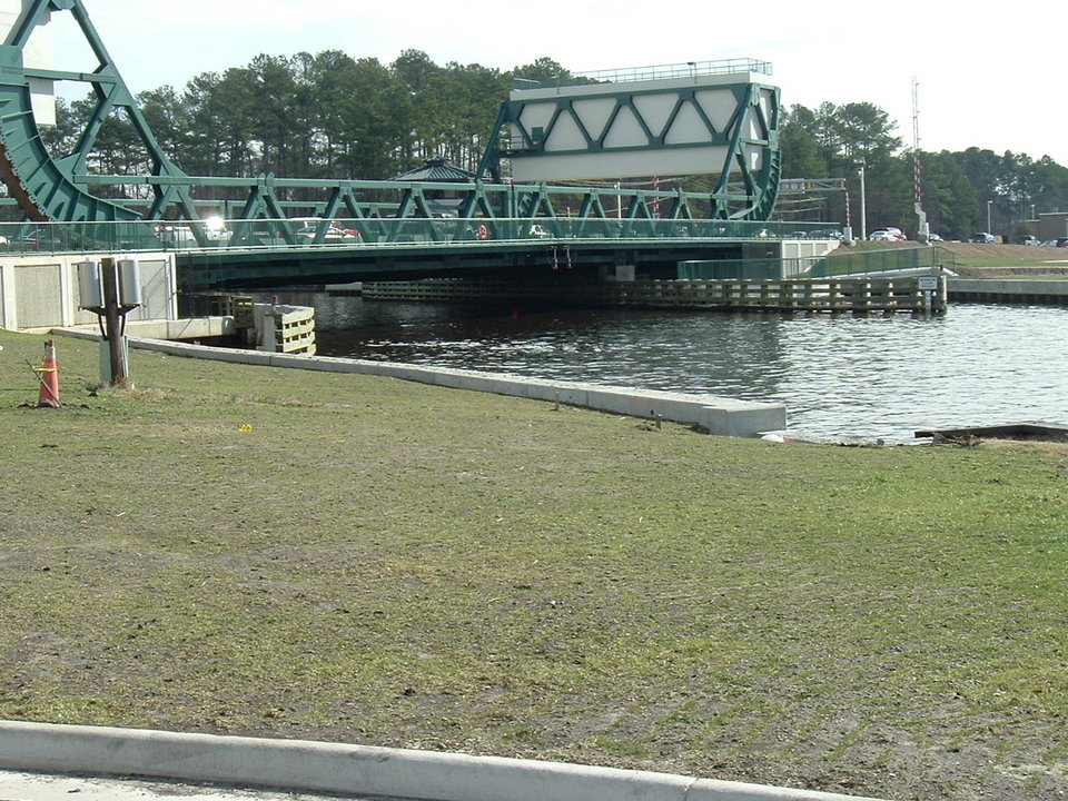 Chesapeake, VA: THE NEW GREAT BRIDGE LOCKS