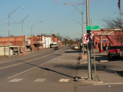 Wilson, OK: A picture of downtown Wilson, facing East