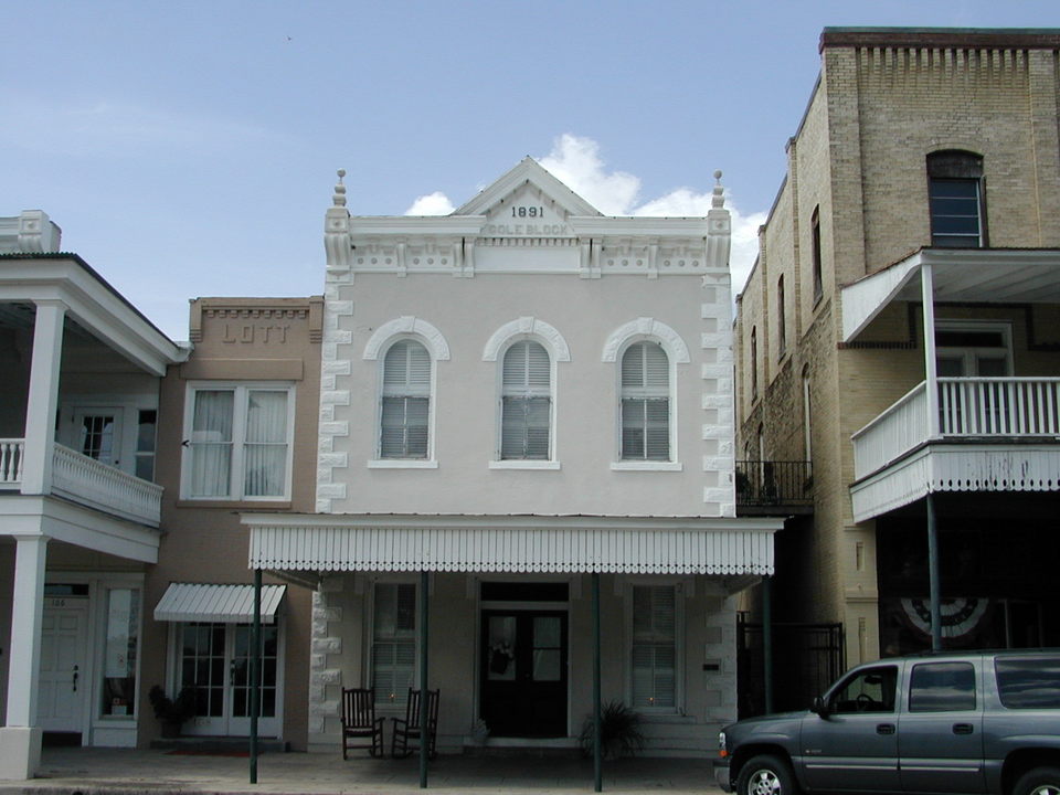 Goliad, TX: Downtown Goliad