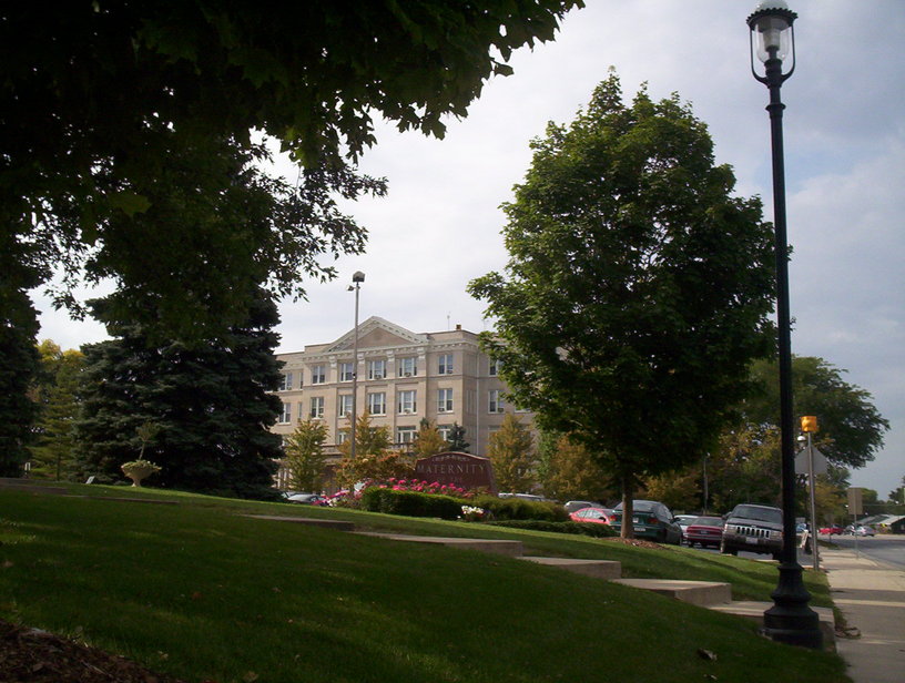 Bourbonnais, IL: Burke Administration Building - Olivet Nazarene University