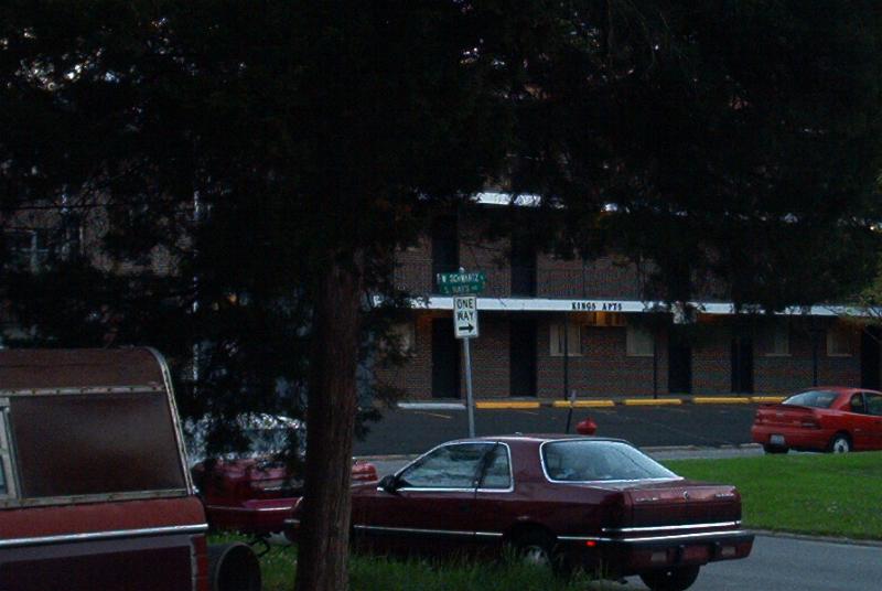 Carbondale, IL : Kings Apartments