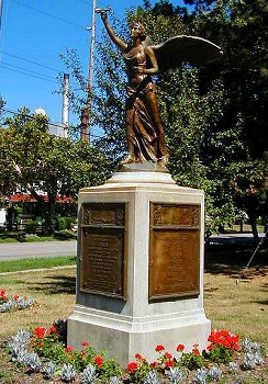 Lorain, OH : World War Two Memorial after Tornado of 24