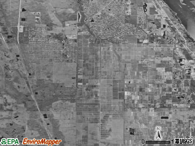 Zip code 32967 satellite photo by USGS