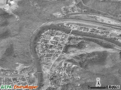 Zip code 40854 satellite photo by USGS